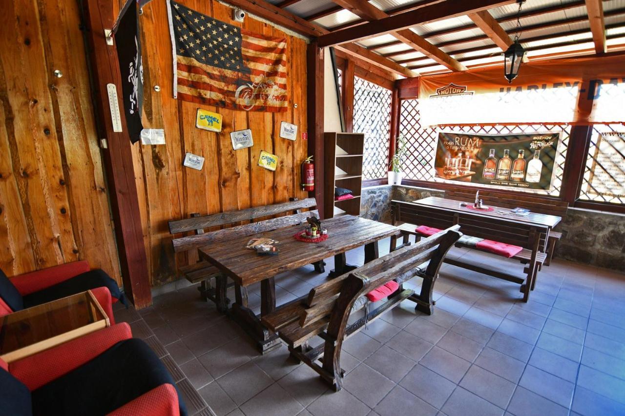 Penzion Biker'S Kaluža Exteriör bild